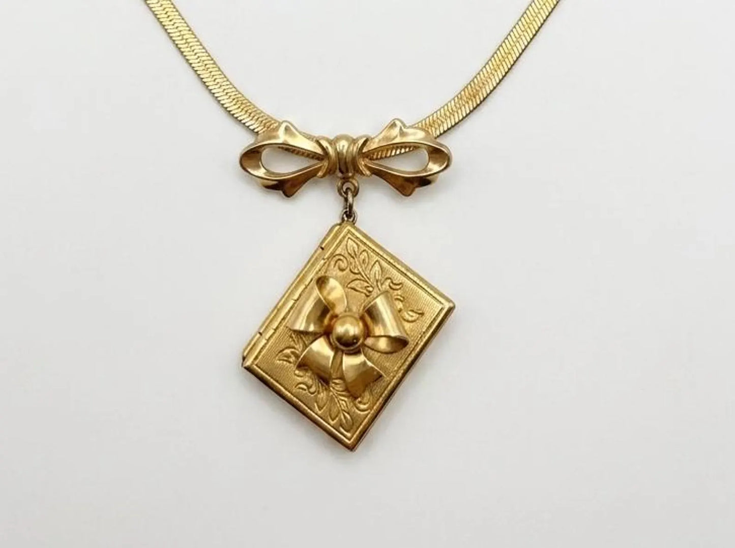 Vintage Gold Plated Bow Locket Necklace