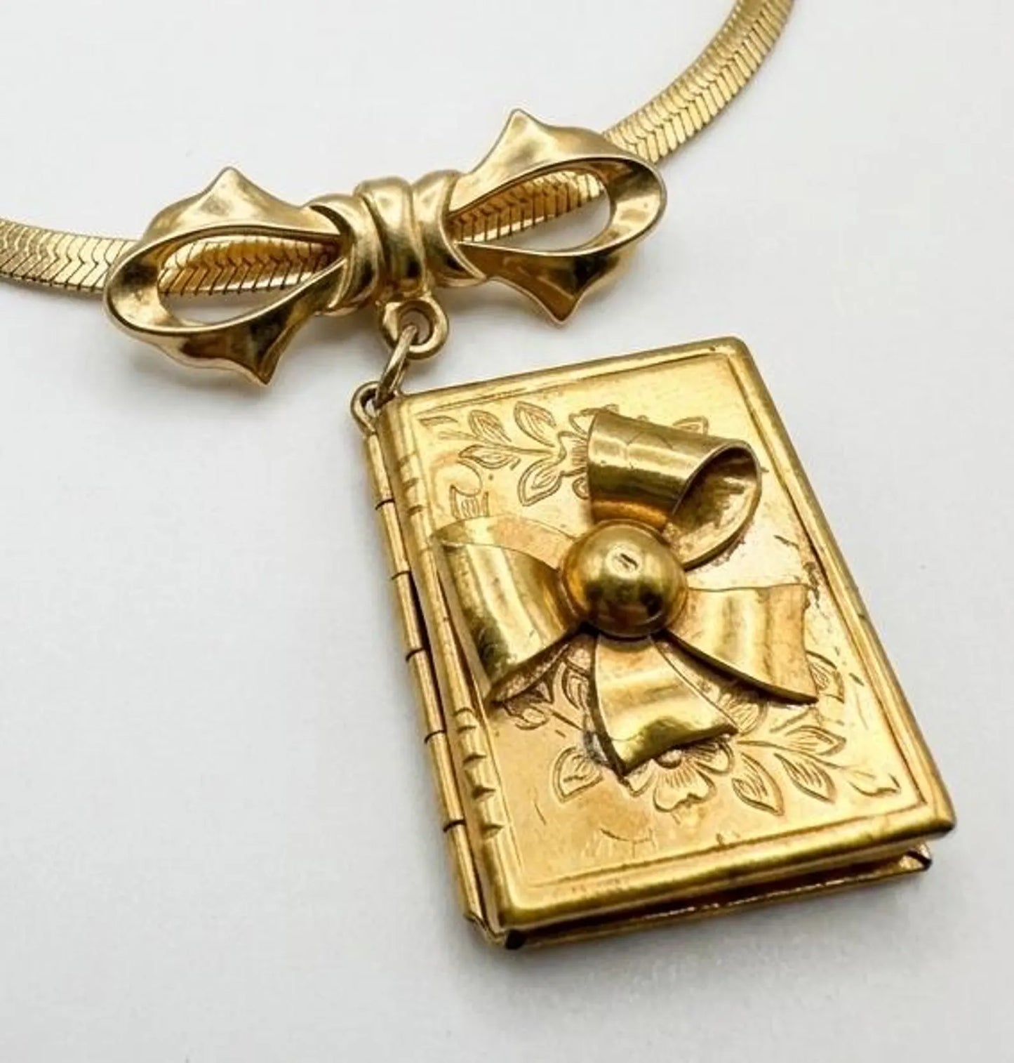 Vintage Gold Plated Bow Locket Necklace